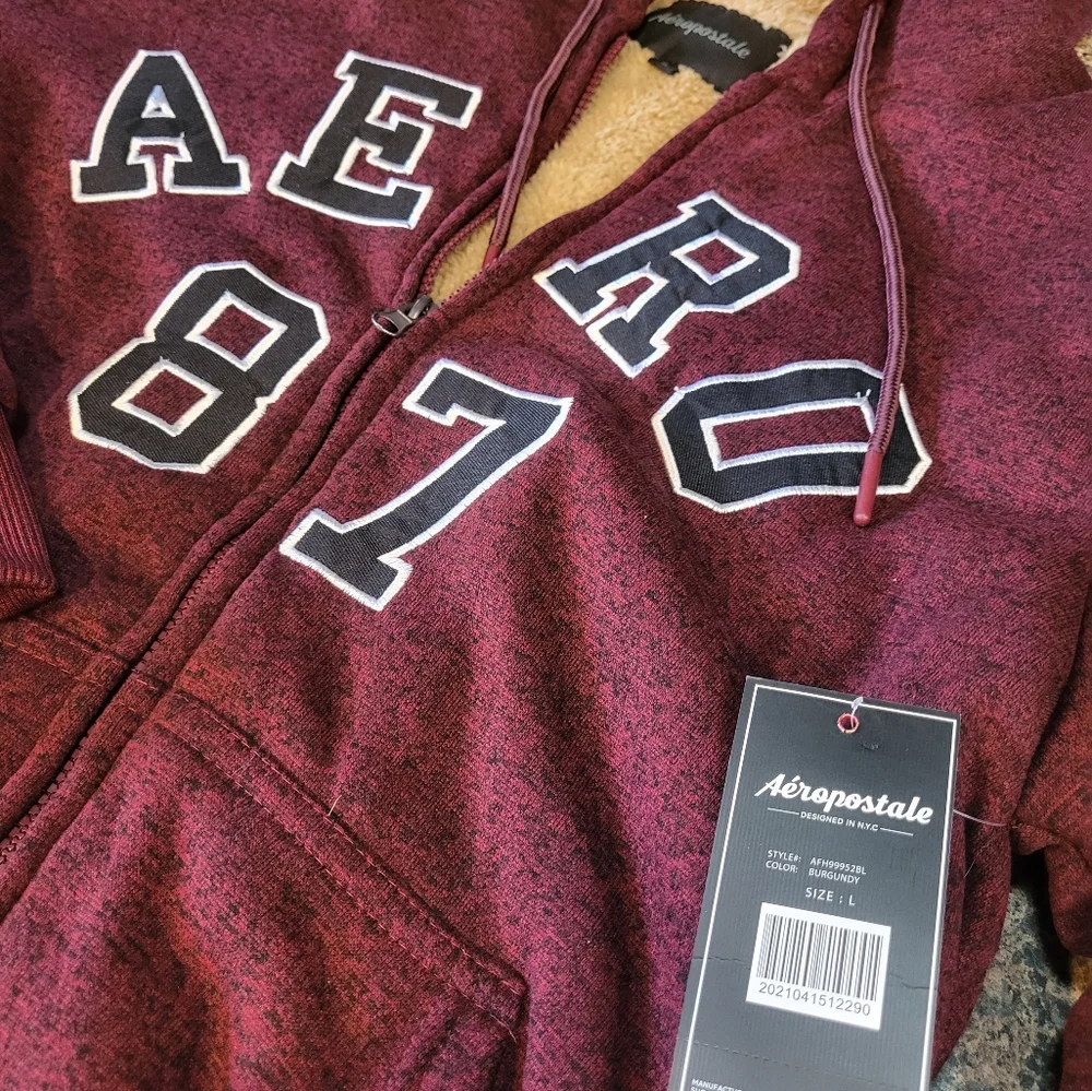 Aeropostale maroon hoodie, size large. New with tags. - Picture 2 of 3